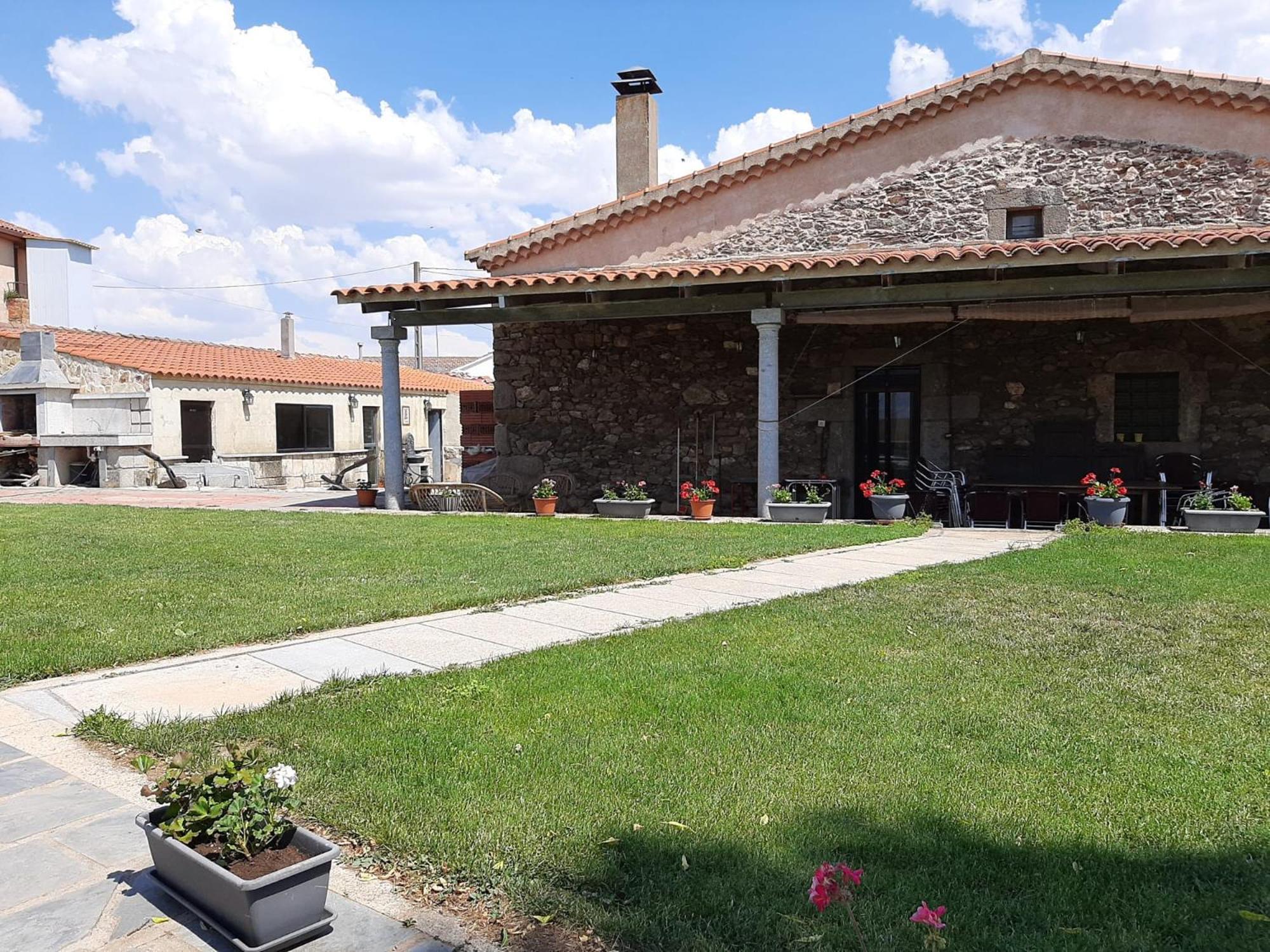 El Almendro Del Cura Villa Villarmayor  Exterior foto