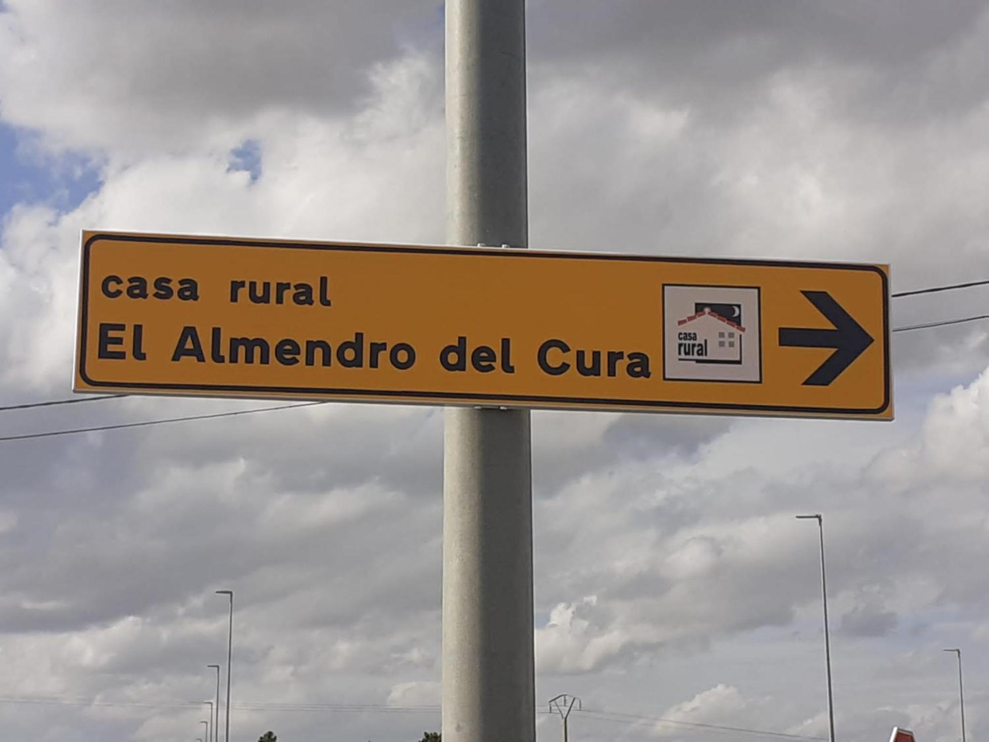 El Almendro Del Cura Villa Villarmayor  Exterior foto